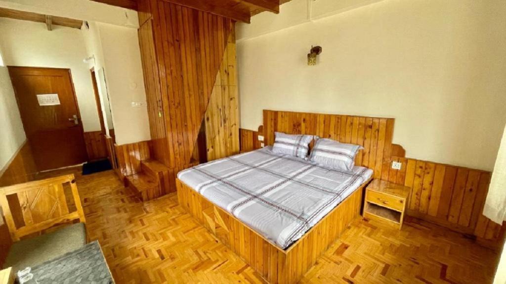 Naggar House | Pahariqueenhousecafe