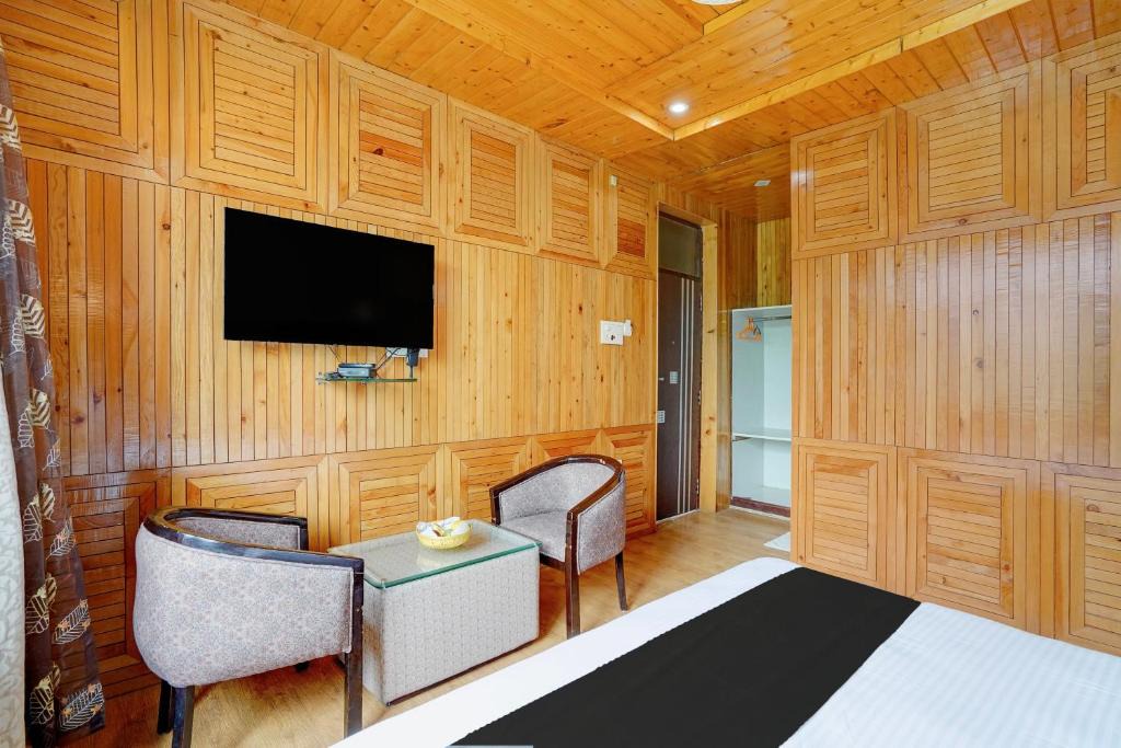Srechan Hotel | Palette Hotel Regency Valley View Pahalgam By CheckIn