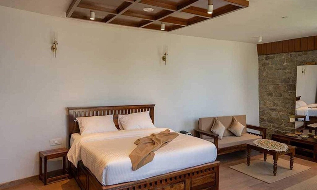 Kohka House | Palette Orient Greenz Pench by Checkin
