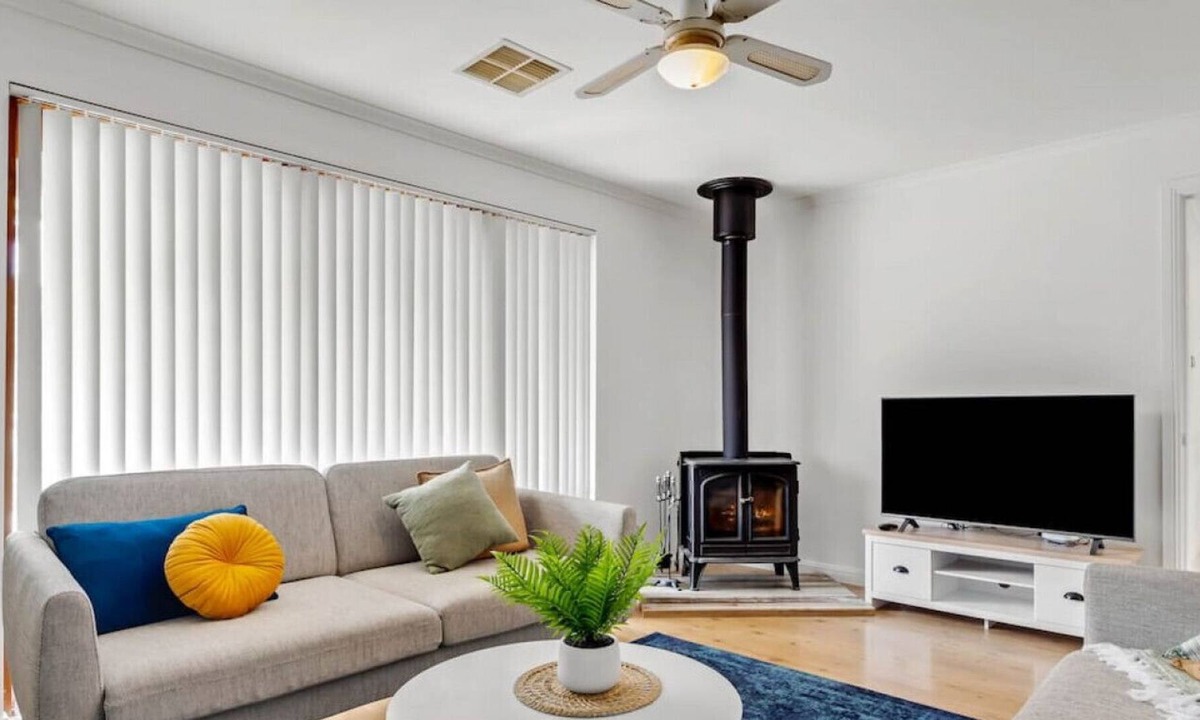 Aldinga Beach House | Park View - Pool - Pet Friendly - 4BRM - 2BTH