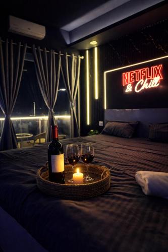 Greater Noida Apartment | Perfect for Netflix & chill in Homzy FEEL AT HOME