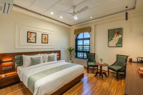 Udaipur District Hotel | Perfectstayz select by the lake