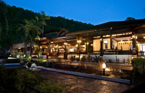 Pulau Perhentian Besar Resort | Perhentian Island Resort