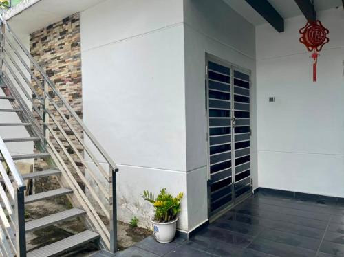Bandar Baru Permas Jaya Apartment | Permas Family Studio Villa
