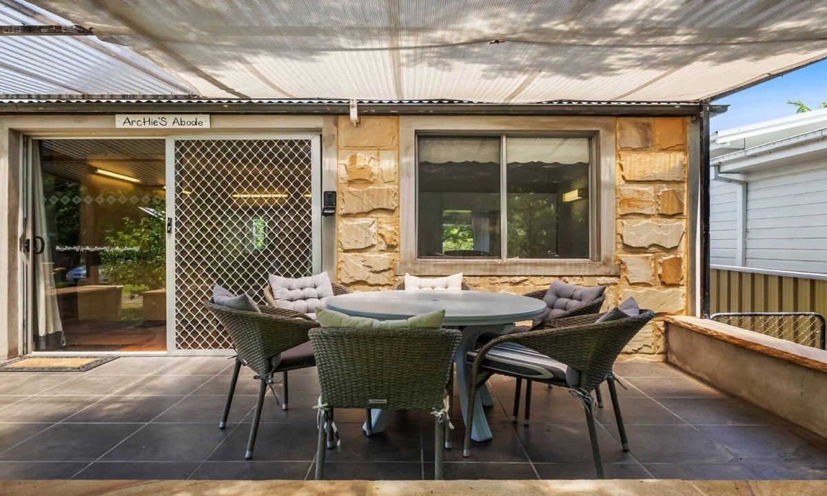 Patonga House | Pet friendly, stroll to Boat Housel
