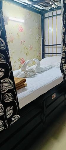Sakinaka Hotel | PG Mahira Dormitory