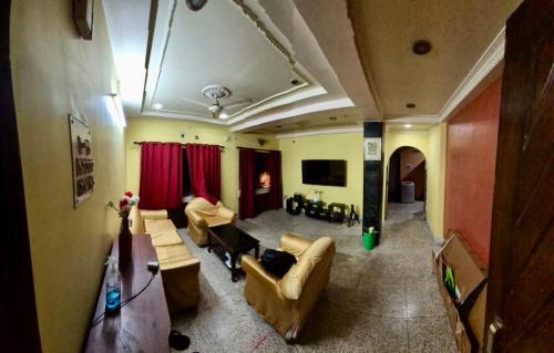 New Alipore Apartment | Piyalii Homestay