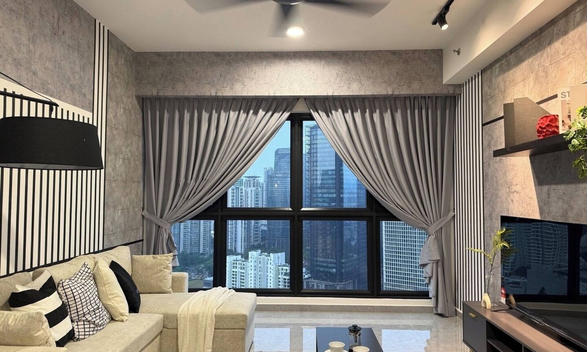 Imbi Apartment | Plush 2BR @ Agile Bukit Bintang | Wi-Fi + Netflix