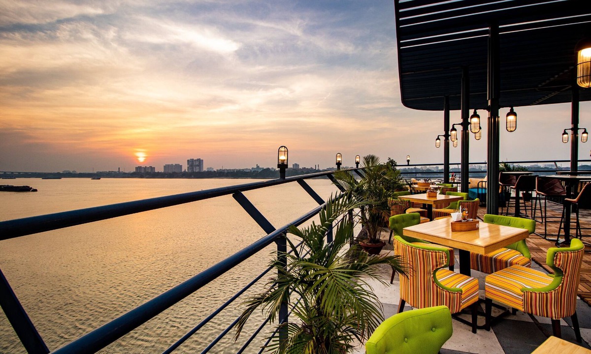 Kolkata Hotel | Polo Floatel Kolkata