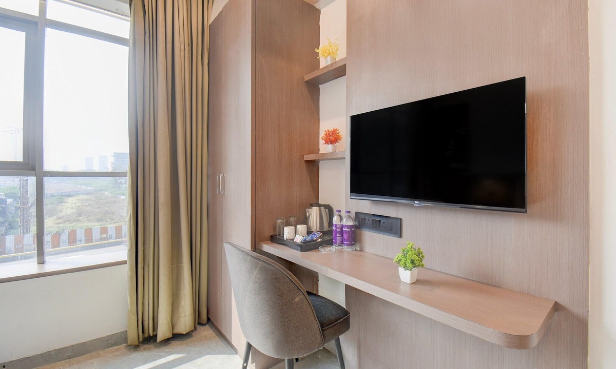 Hadapsar House | POP 84260d Hotel City Centre