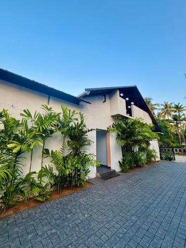 Chavakkad House | PPR Courtyard Guruvayur by LexStays