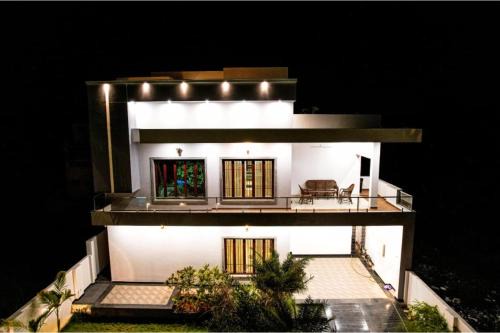 Kalapettai Hotel | Prajosh Villa