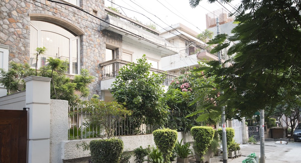 Hauz Khas Hotel | Prakash Kutir B&B