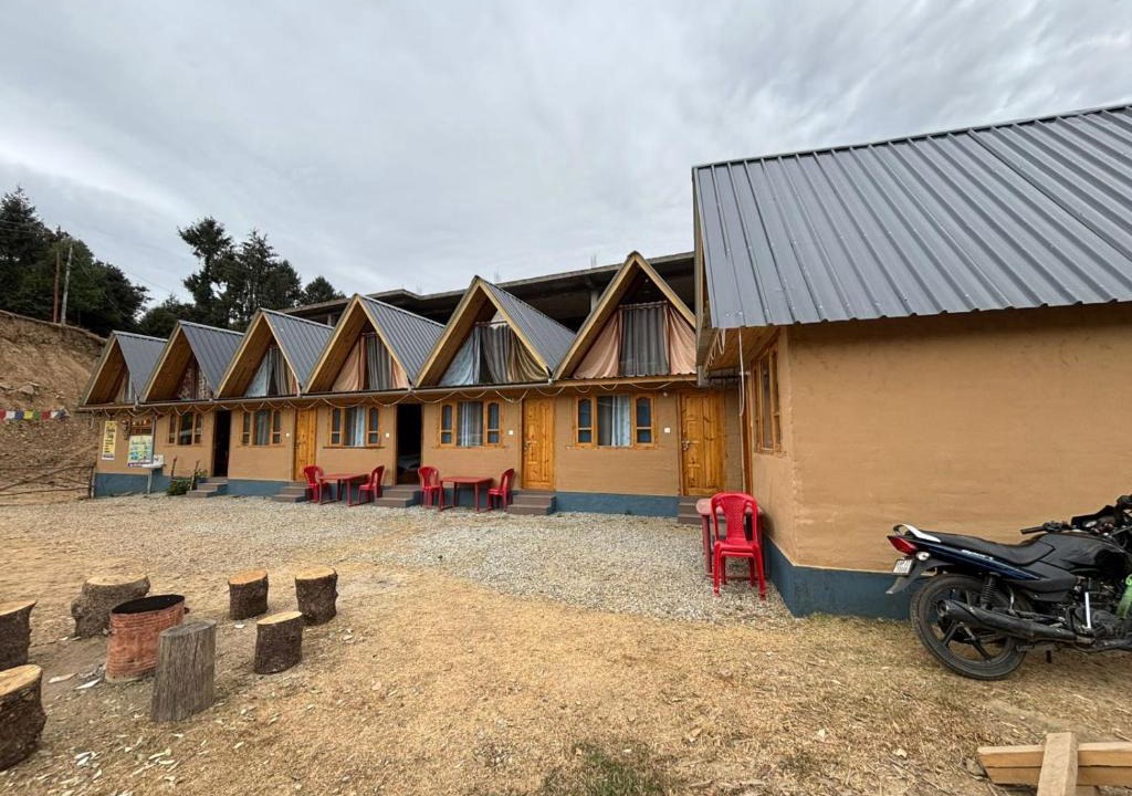 Mandi House | Prashar valley mud house