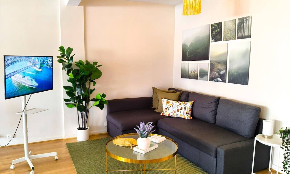 Glebe Apartment | Private and Central Penthouse