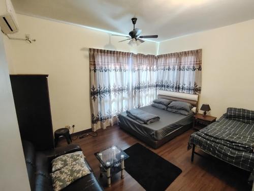 Sandakan House | Private Room in Condominium - Sandakan Friend House