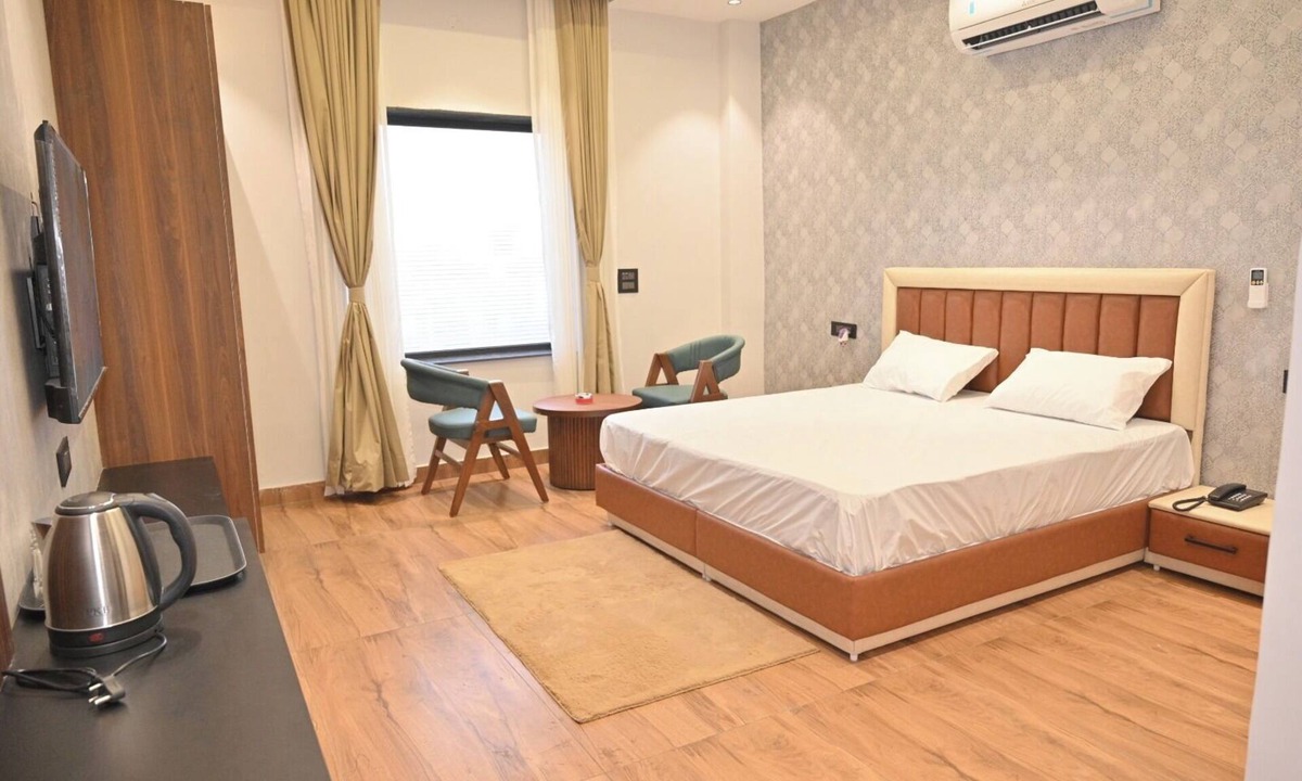 Sonepat Hotel | Purav Hotel