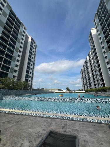 Bandar Penawar Apartment | Qila Homestay at DESARU UTAMA