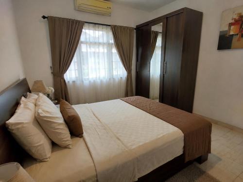 Sungkai House | Qrusial Villa 1