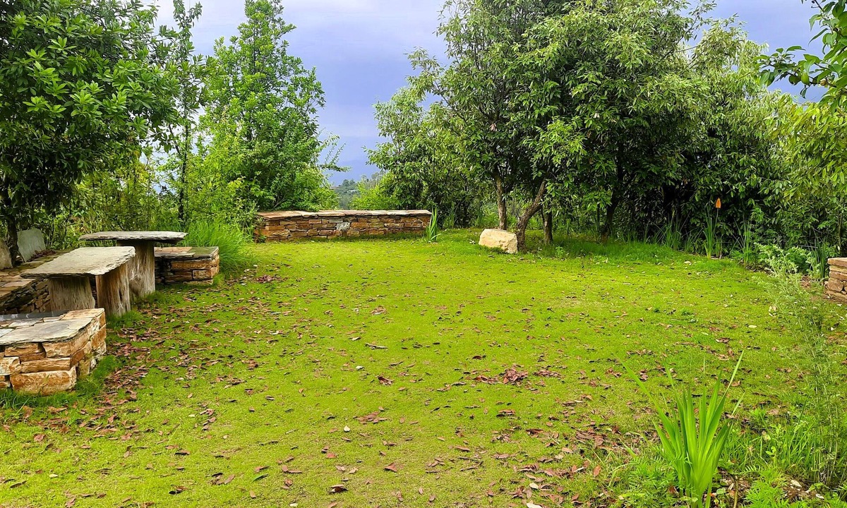 Kaul House | Quiet Place Himalayas Cob House Suite