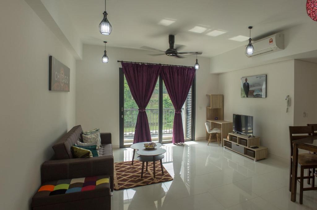 Bukit Jelutong Apartment | Radia Residence