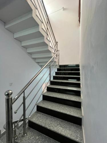 Indira Nagar House | Rahi Homestay B&B