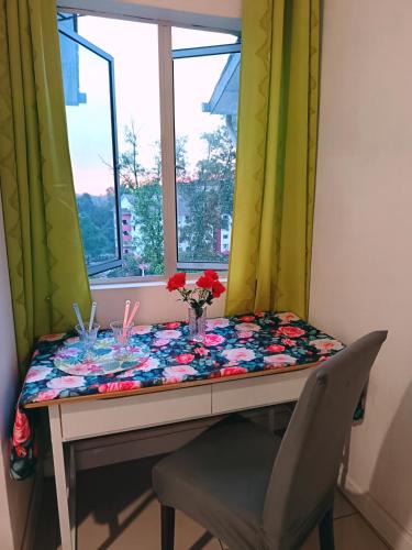 Rawang House | Rawang KPJ Budget Master King Room private bathroom shared kitchen & Hall
