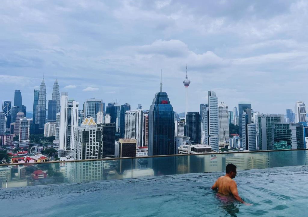 Chow Kit Apartment | Regalia Residence The Sky Pool KLCC Luxury Suite by SS