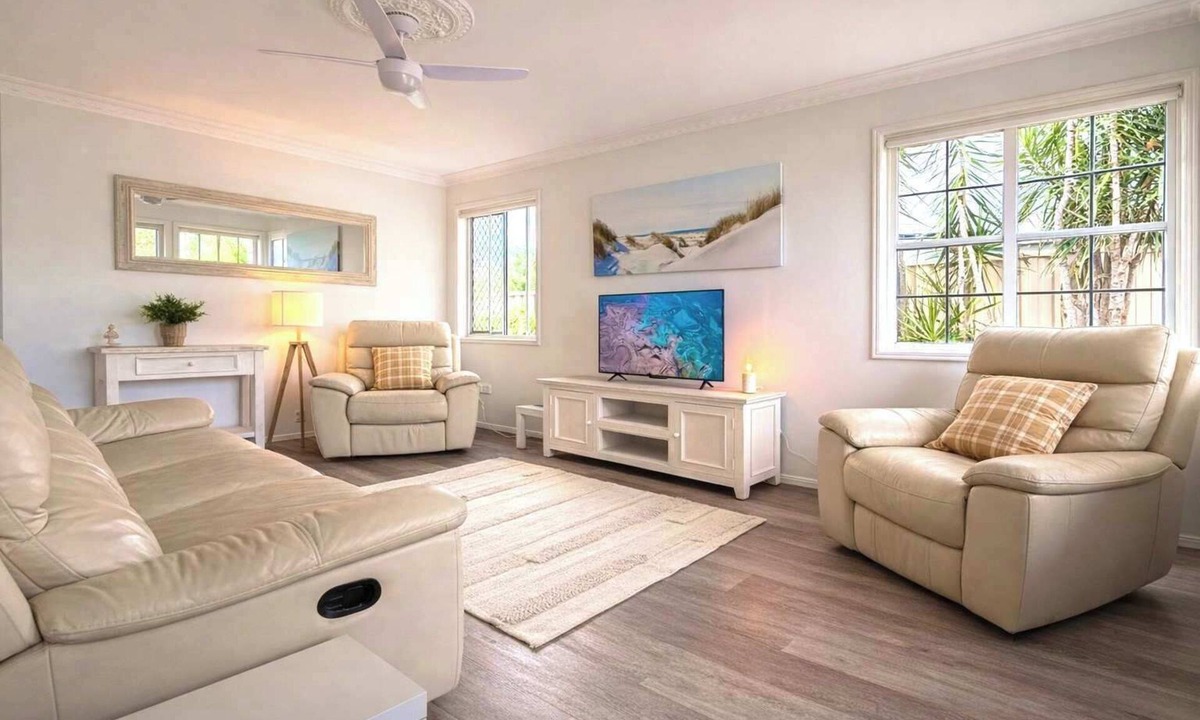 Runaway Bay House | Relaxing 2BR Getaway: Nespresso, WiFi & Parking