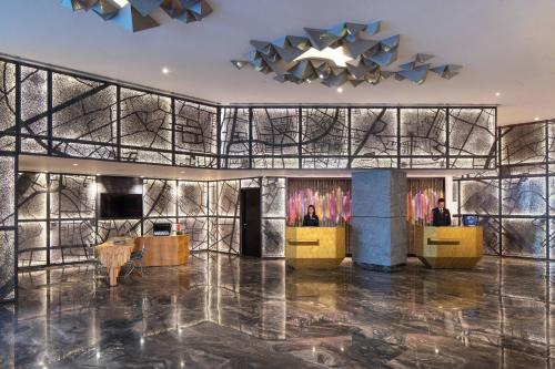 Ahmedabad Hotel | Renaissance Ahmedabad, A Premium Marriott Hotel