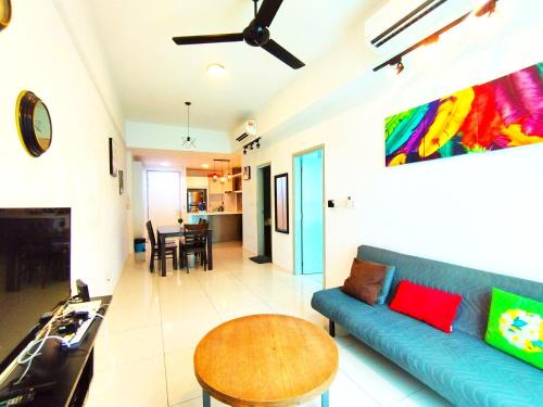 Kampung Sembulan Baru Apartment | reSTARY - Muji, Sutera Avenue Infinity Pool - Imago Opposite - KK City- 2BR,5Pax 来沙旅 木居主题公寓 - 无边际日落海景泳池 - Imago商场对面 - KK市中心 - 2房5人