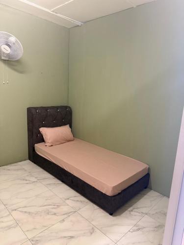 Kampung Kuala Pari Hostel | Rina Hostel