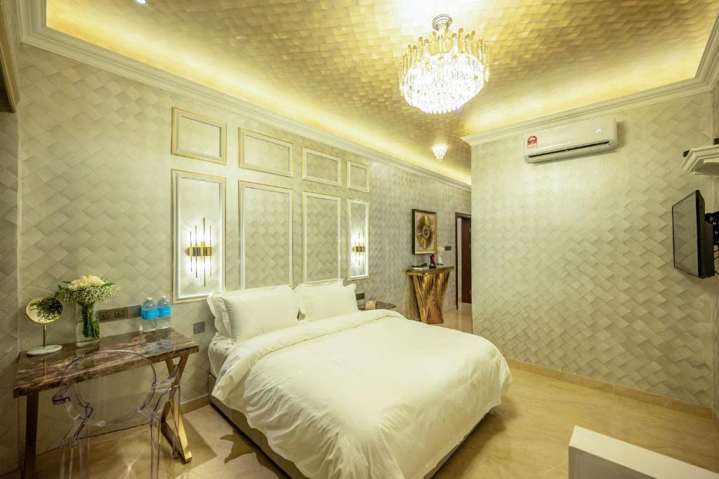 Downtown Kota Kinabalu Hotel | Ritz Residence - A Member of The Luxury Hotel Group