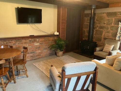 Hamilton Apartment | Rose Cottage