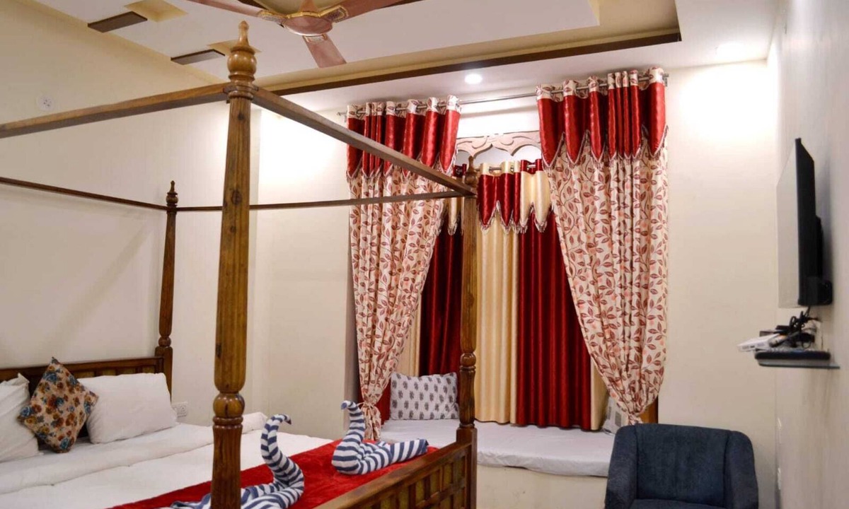 Kumbhalgarh Hotel | Rudraksh Hotel & Restaurant