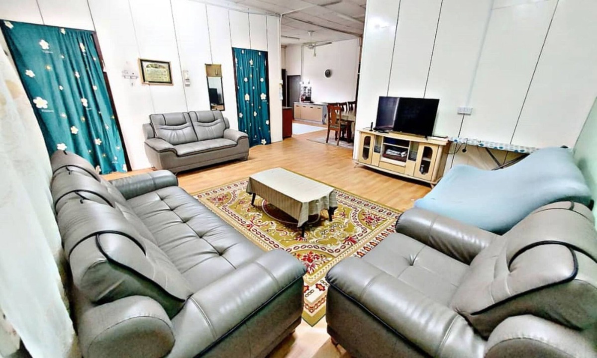 Kampung Ulu Takir House | Rumah Bonda