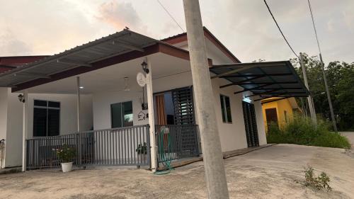 Kampung Petani House | Rumah Kita HStay BM view Self check in 2Room