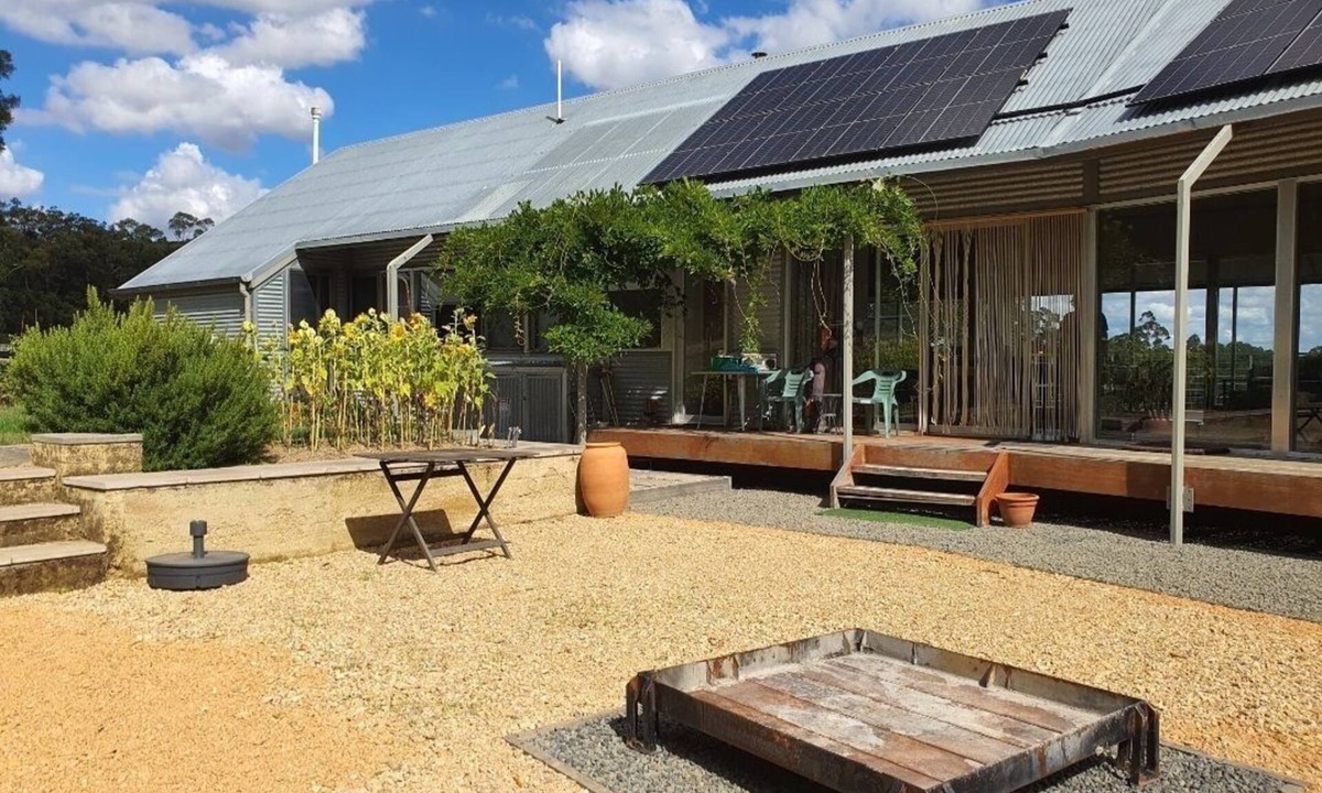 Lancefield Other | Rustic Farmhouse & Serene Acreage — Off-Grid Pet Friendly Farmhouse Escape