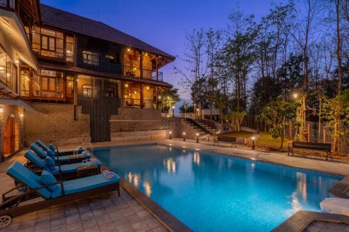 Suryamal House | SaffronStays Vedika Heritage Verandah Room