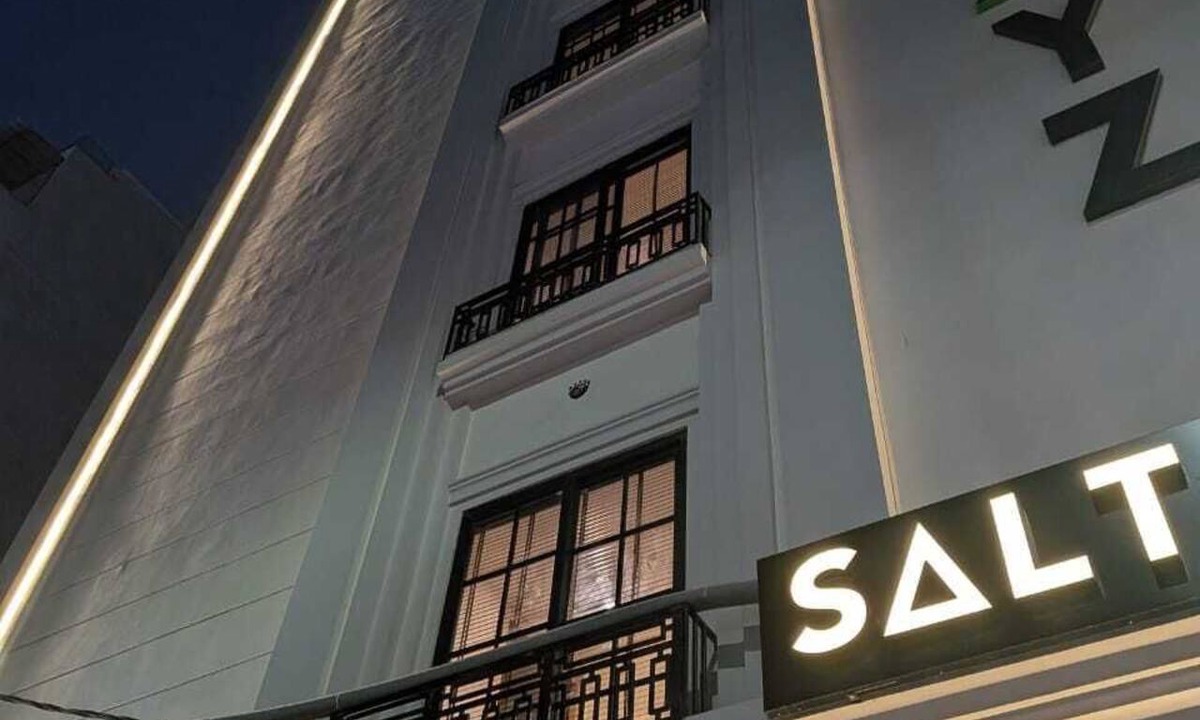 Noida Hotel | Saltstayz Premier- Sector 15 Noida