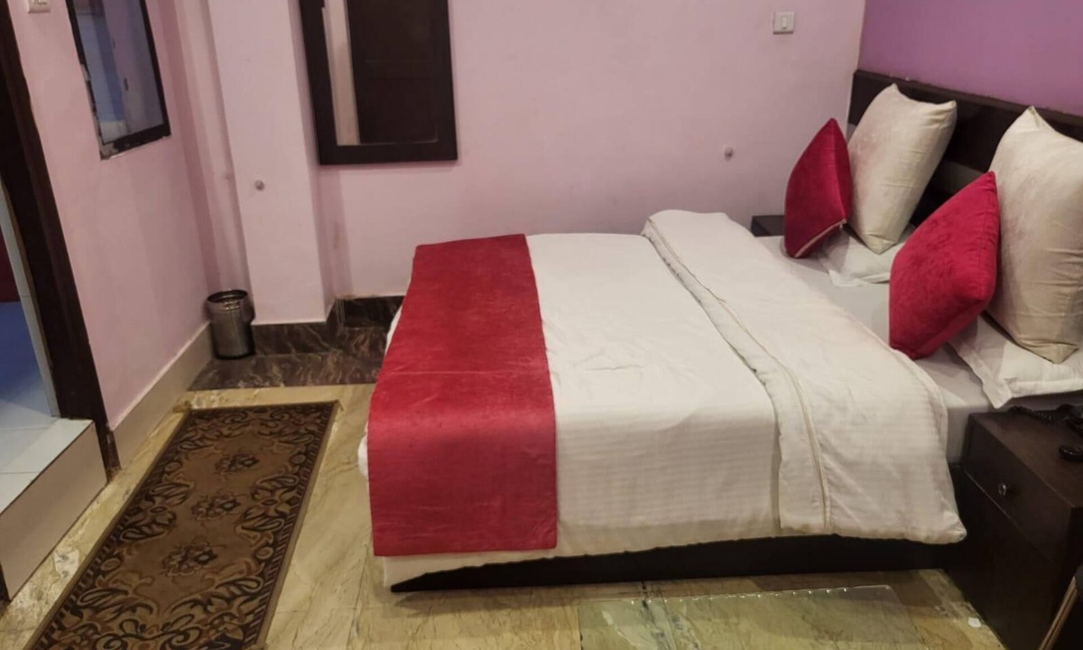 Mayapur Hotel | Sangam Heritage