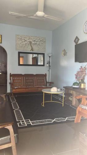 Kampung Dhobi Apartment | Sarah homestay
