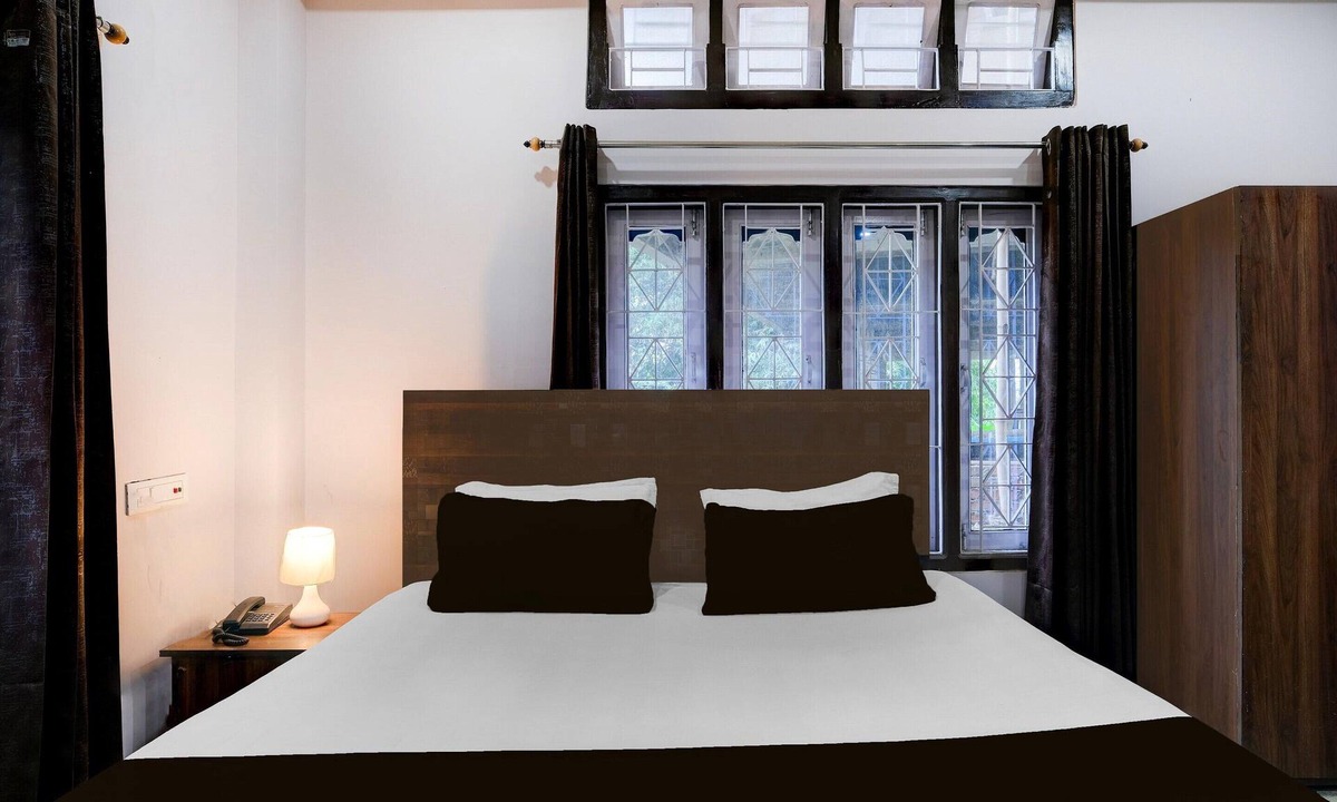 Guwahati House | Saver Single Hotel Aniruddha Grand