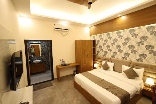 Juliasar Hotel | Sb Resort Rooms and Restaurant