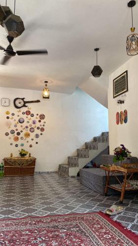 Gund Other | Scenic Mountain Hut Naranag