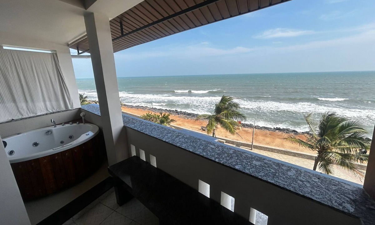White Town Hotel | Sea Gadabout - Seaside Stays