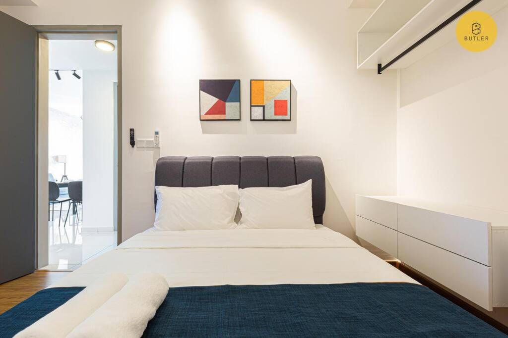 George Town Apartment | Seaview 2BR Infinity Pool & EasyAccess to Town 191