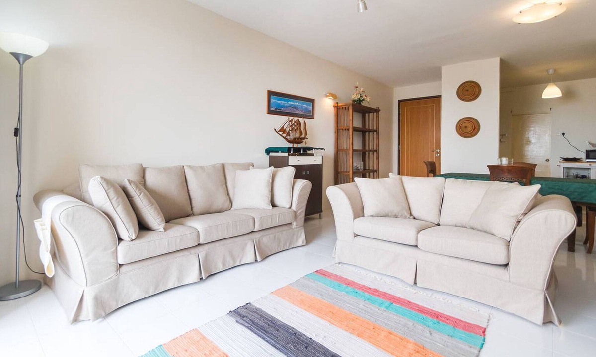 Miami Green Condo | Seaview Designer Condo by Beach with Big Pool