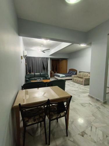 Tanjung Tanah Merah Apartment | Senorita Homestay Pantai Purnama