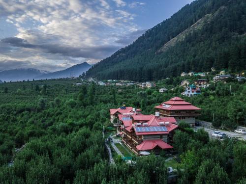Manali Resort | ShivAdya Boutique Stay Near Manali Quiet Naggar Side Retreat